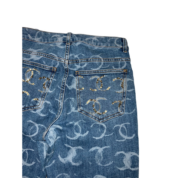 Chanel 23B Runway Light Blue Denim White CC Printed Logo Sequin Skinny Jeans 38 - Picture 16 of 16
